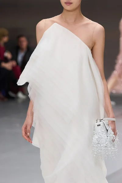 Look 61